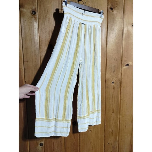 Billabong All Lined Up crop pants from The Buckle yellow white woman size Large - Picture 7 of 11